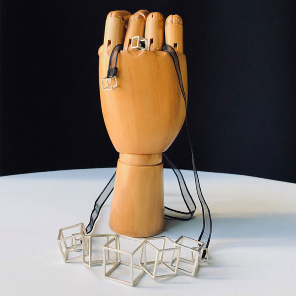 colar cubo ao quadrado origem