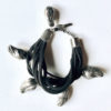 pulseira castanha solta